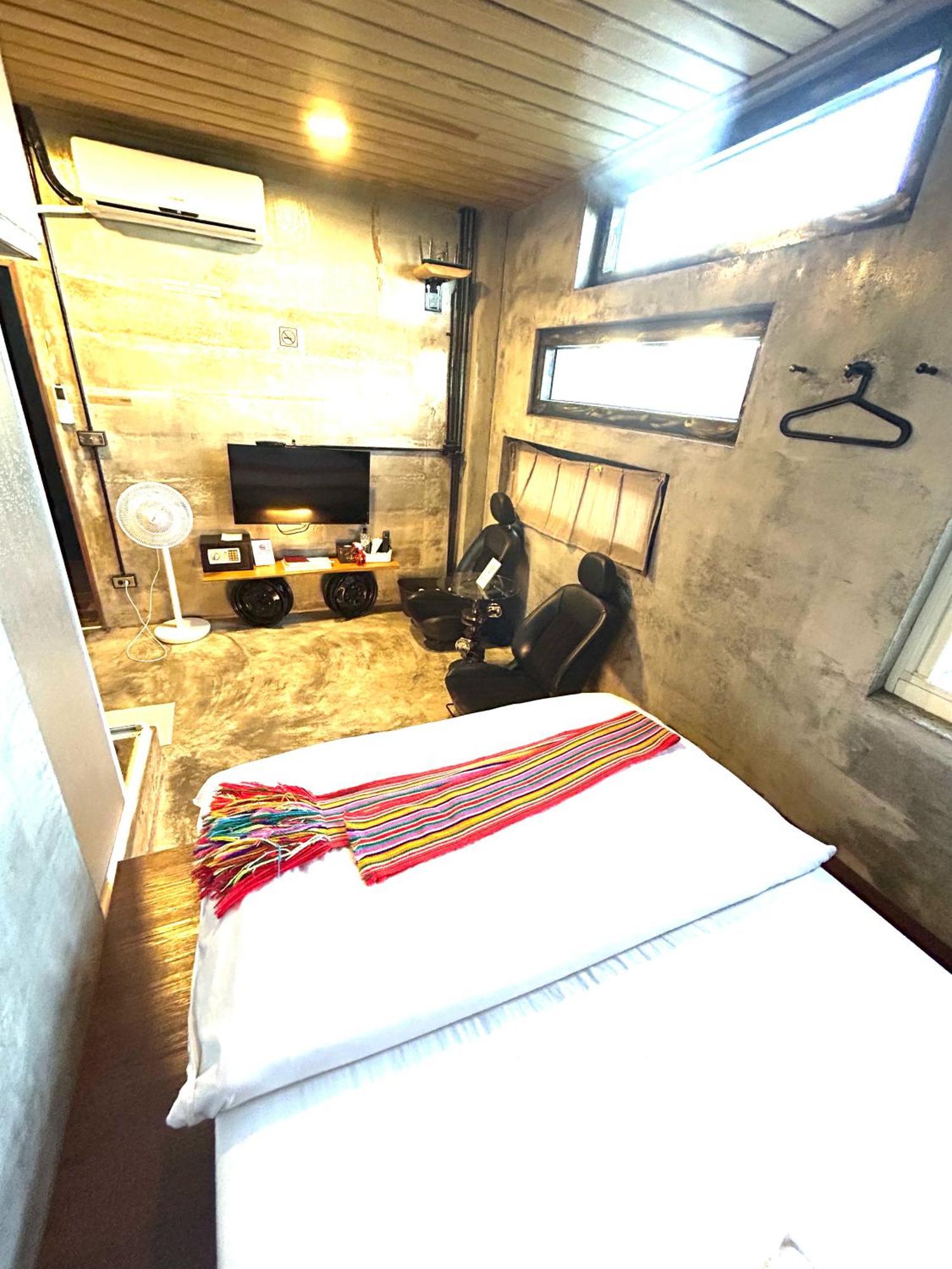 巴斯拉岸民宿 成功鎮 エクステリア 写真